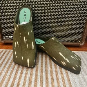 Sadi Studios Olive Calf Hair Mule Clogs Size 9 Cowhide Square Toe New